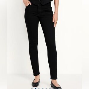 Old Navy Black Super Skinny jeans